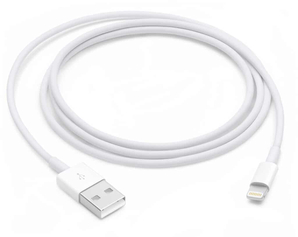 Witte USB-naar-Lightning-kabel opgerold