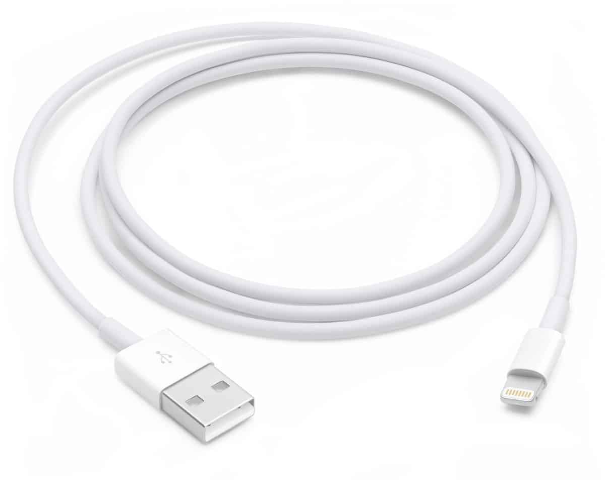 Witte USB-naar-Lightning-kabel opgerold
