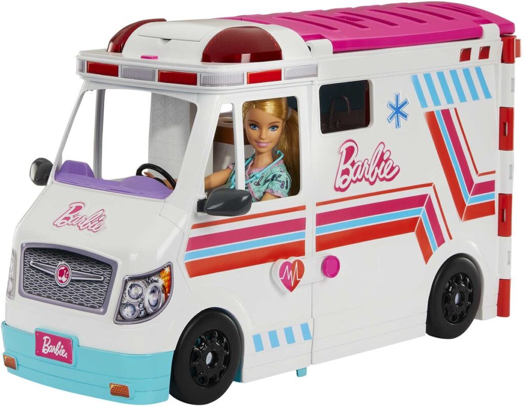 Barbie in speelgoedambulance met roze details