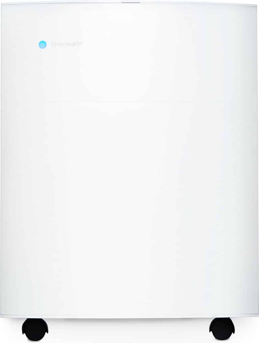 Witte luchtreiniger op wieltjes