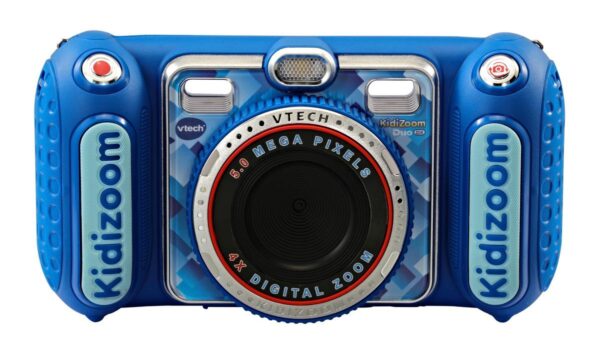 Blauwe kinderfotocamera met grote knoppen en lens.