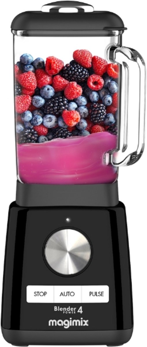 Blender met bessen en roze smoothie