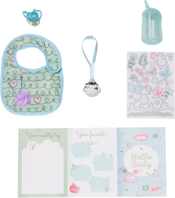 Baby accessoires pakket met slab, beker en stickers.