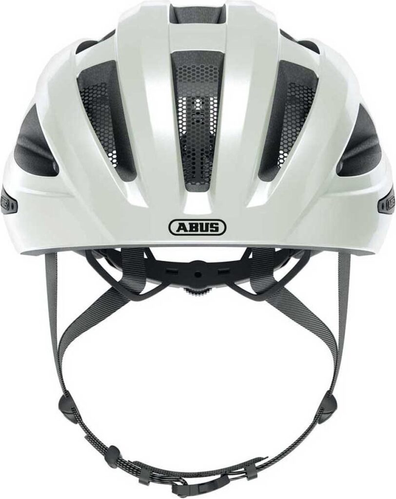 Casque de vélo blanc doté d'aérations et d'une jugulaire réglable.