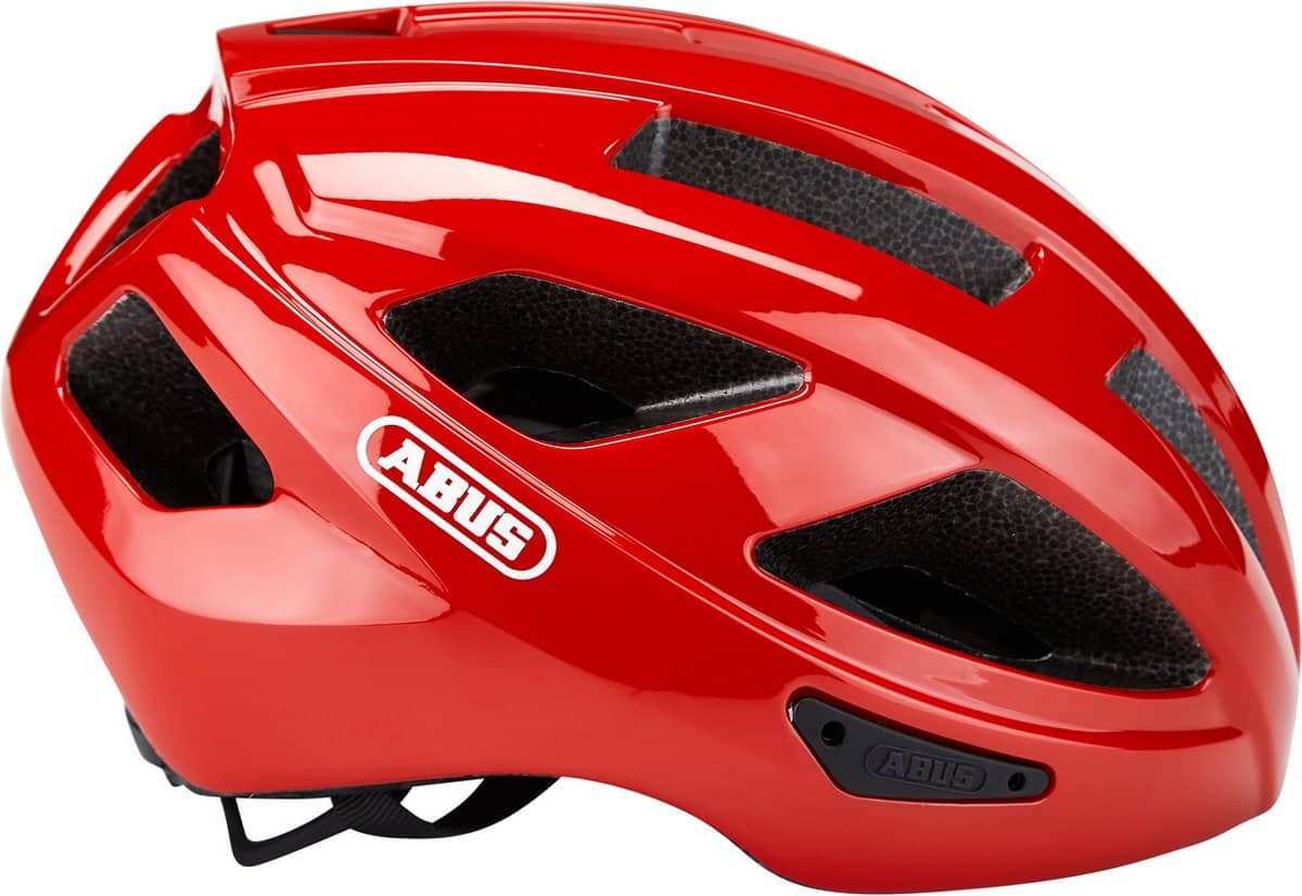 Rode fietshelm met ventilatieopeningen