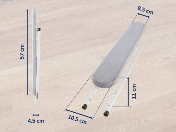 Strijkplank met afmetingen: 57x10.5x11 cm, compact opgevouwen.