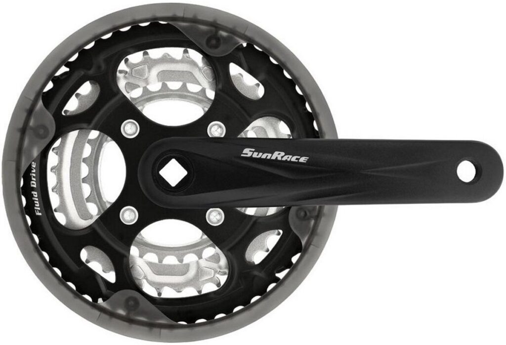 Fiets crankstel met kettingbladen en kettingbeschermer
