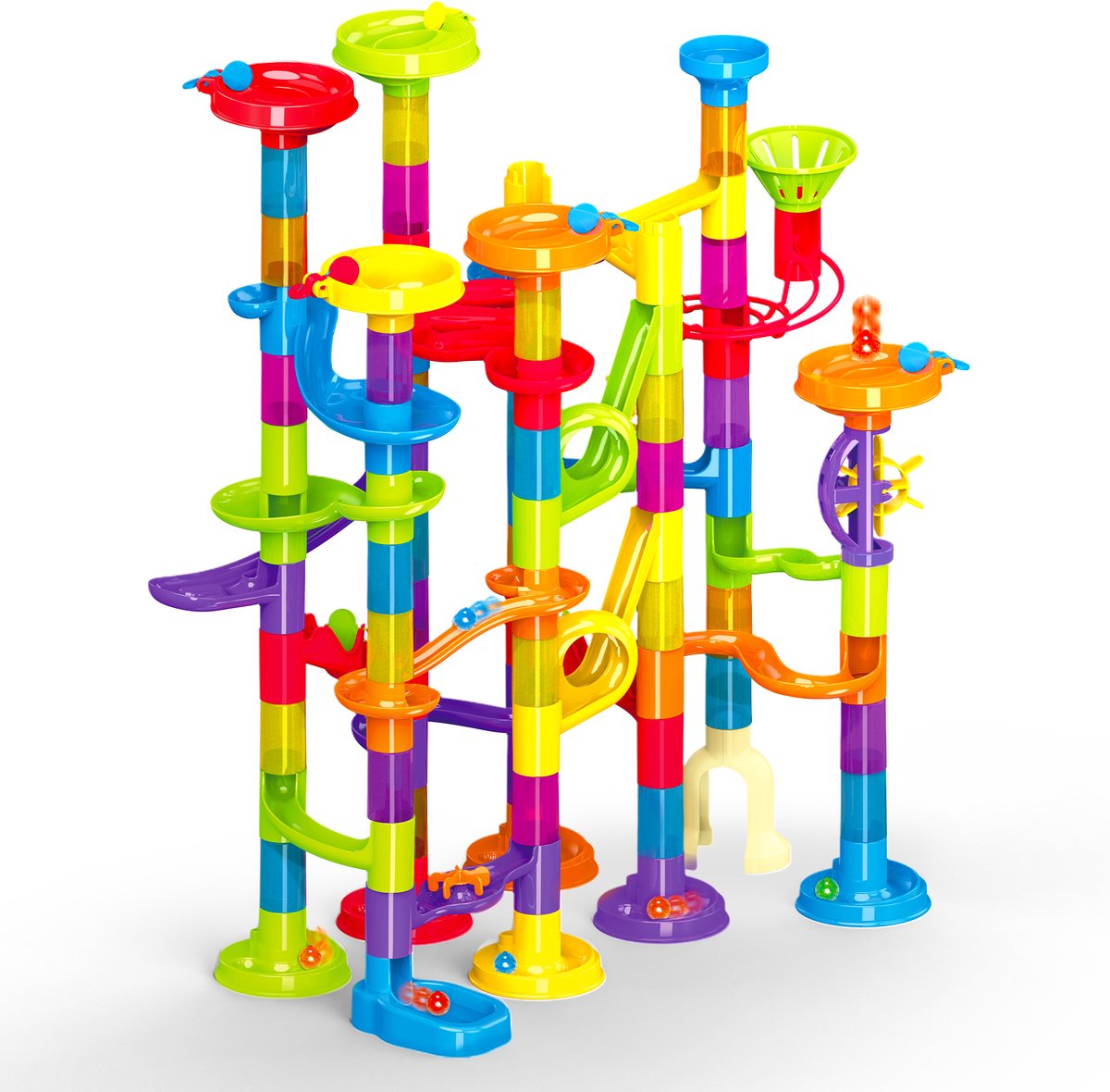 Bontgekleurde knikkerbaan van plastic.