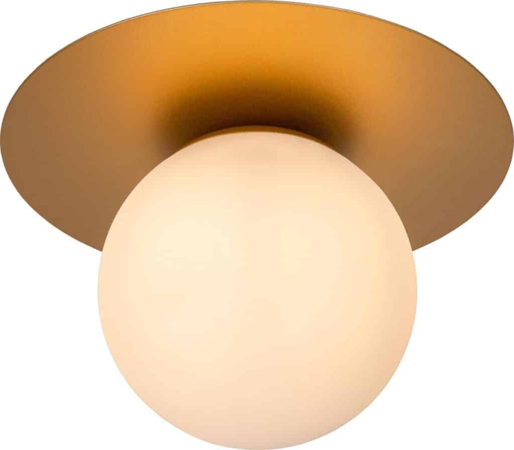 Gouden plafondlamp met bolvormige witte kap