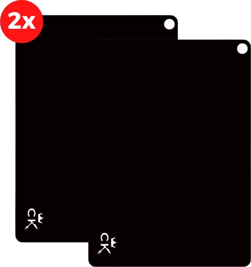 Twee zwarte rechthoekige snijplanken met logo