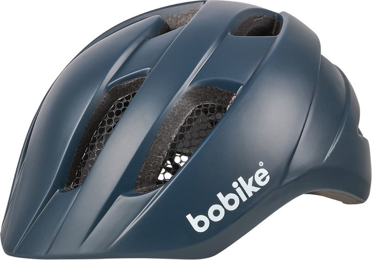 Blauwe fietshelm met ventilatieopeningen