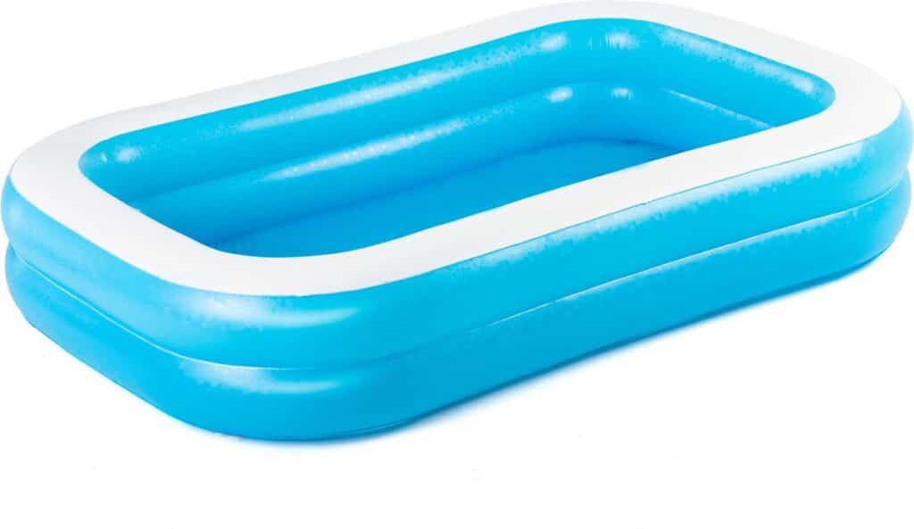 Opblaasbaar blauw zwembad, rechthoekige vorm, witte rand.