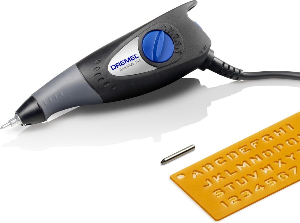 Dremel graveerapparaat met sjabloon en graveerpunt