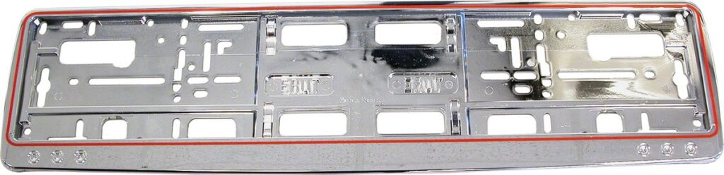 Chromen kentekenplaathouder met rode rand.