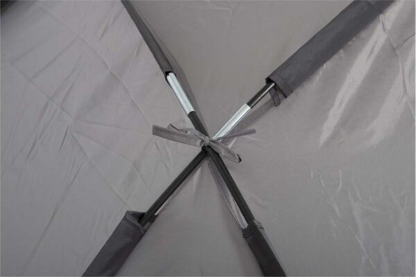 Tent frameverbinding met metalen staven en doek