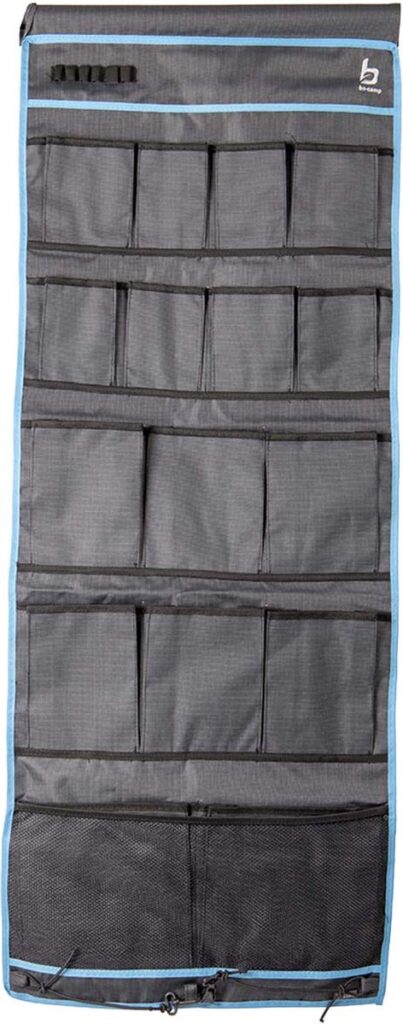 Opvouwbare organizer met meerdere zwarte vakken.