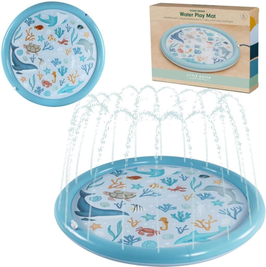 Waterspeelmat met oceaandieren en fonteintjes.