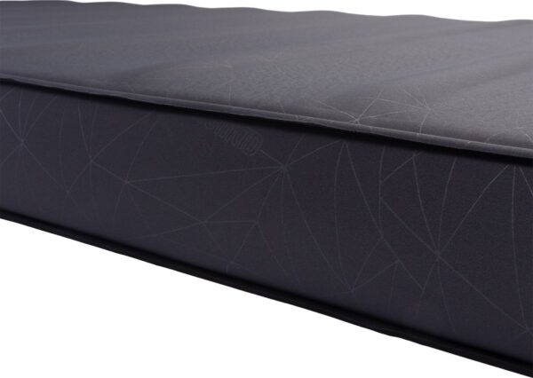 Zwarte matras met patroon close-up