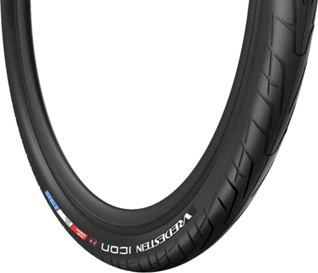 Zwarte fietsband met Vredestein merknaam en profiel