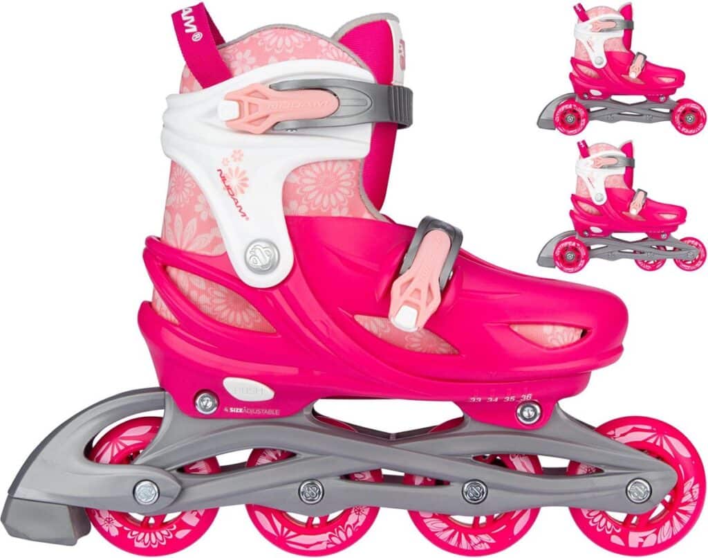 Roze verstelbare inline skates met bloemenpatroon.
