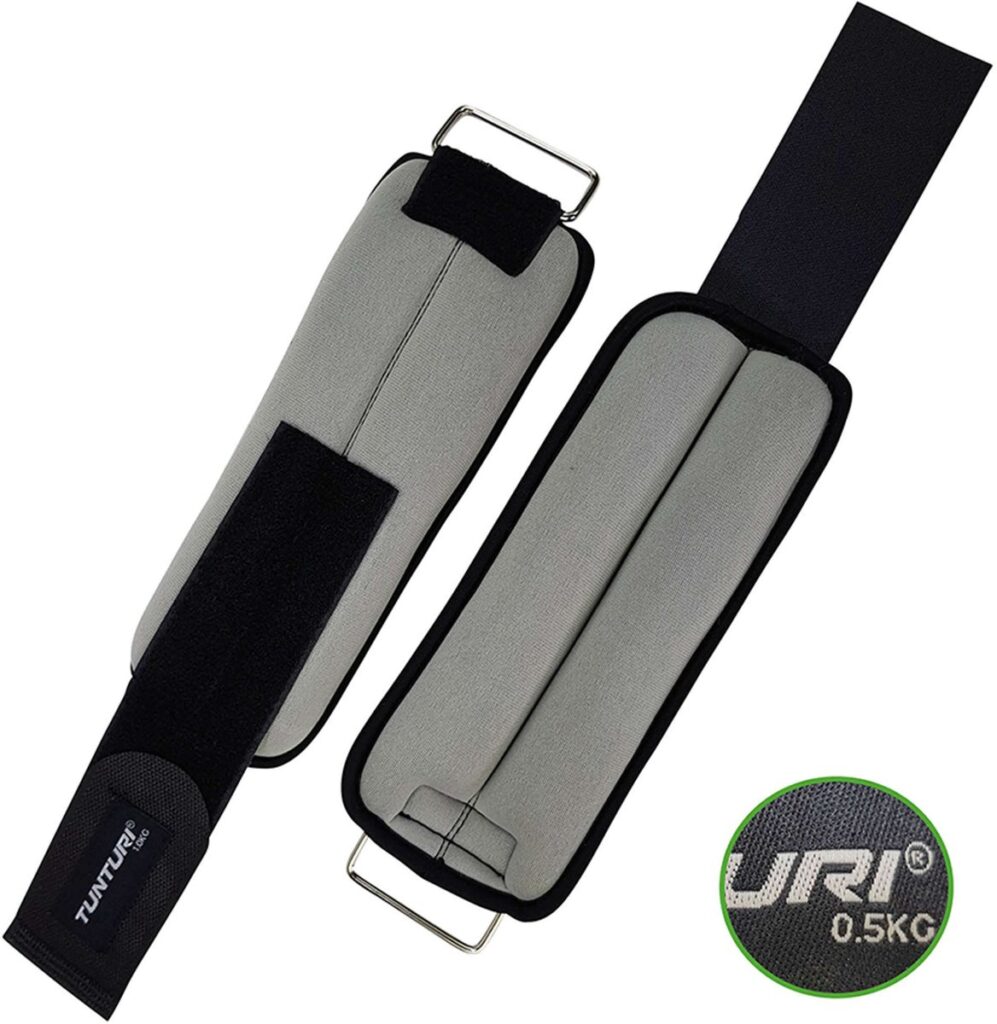 Grijze enkelgewichten met klittenband, 0,5 kg per stuk.