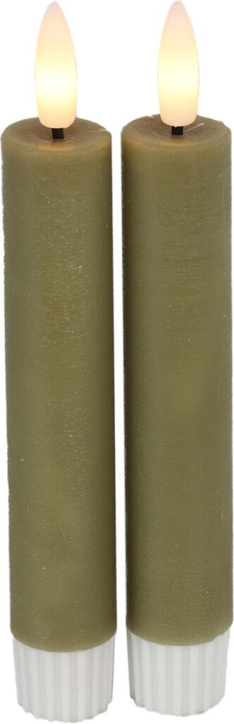 Twee groene kaarsen met LED-vlam