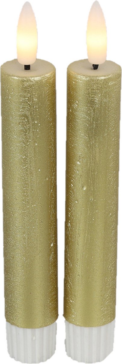 Twee gouden LED kaarsen.