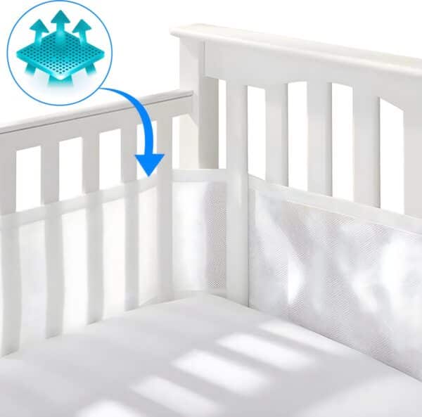 Ventilerende bescherming voor babybed, witte reling