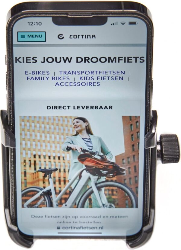 Smartphone met website voor droomfietsen kiezen.