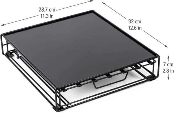 Zwart metalen monitorstandaard, afmetingen 32x28,7x7 cm.