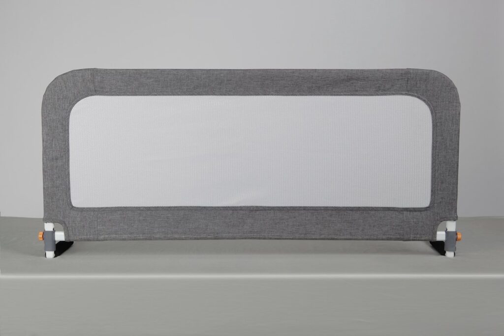 Grijs bedhekje met wit gaas voor kinderen