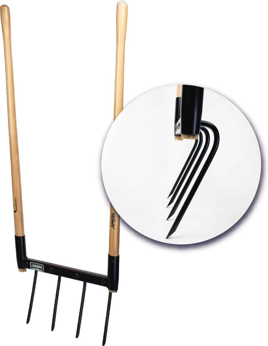 Garden cultivator with wooden handles and metal tines