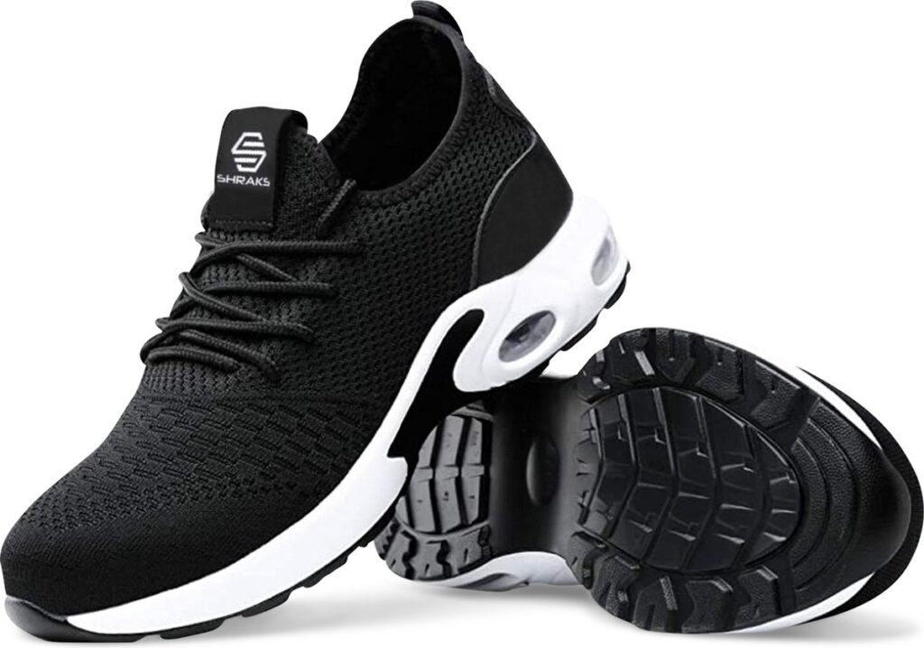 Zwarte sportieve sneakers met witte zool