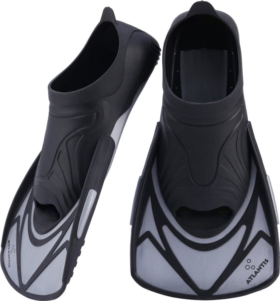 Zwarte zwemvinnen voor duiken en snorkelen.