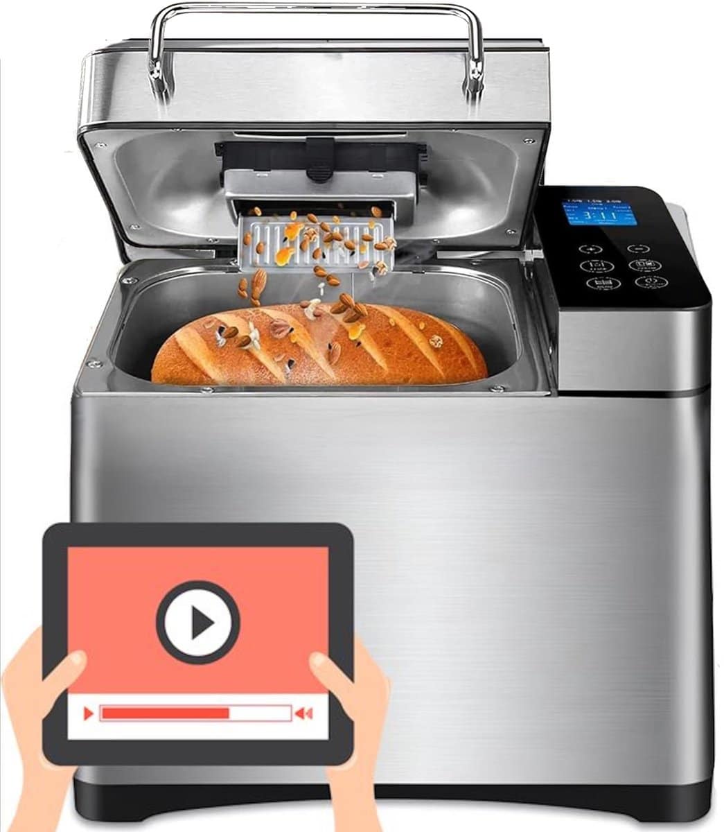 Broodbakmachine met vers brood en noten.