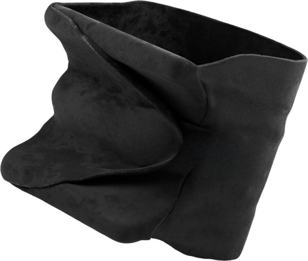 Zwart leren tas, strak en modern ontwerp.