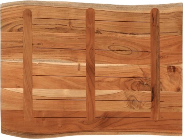 Houten plank met natuurlijke nerven en tinten