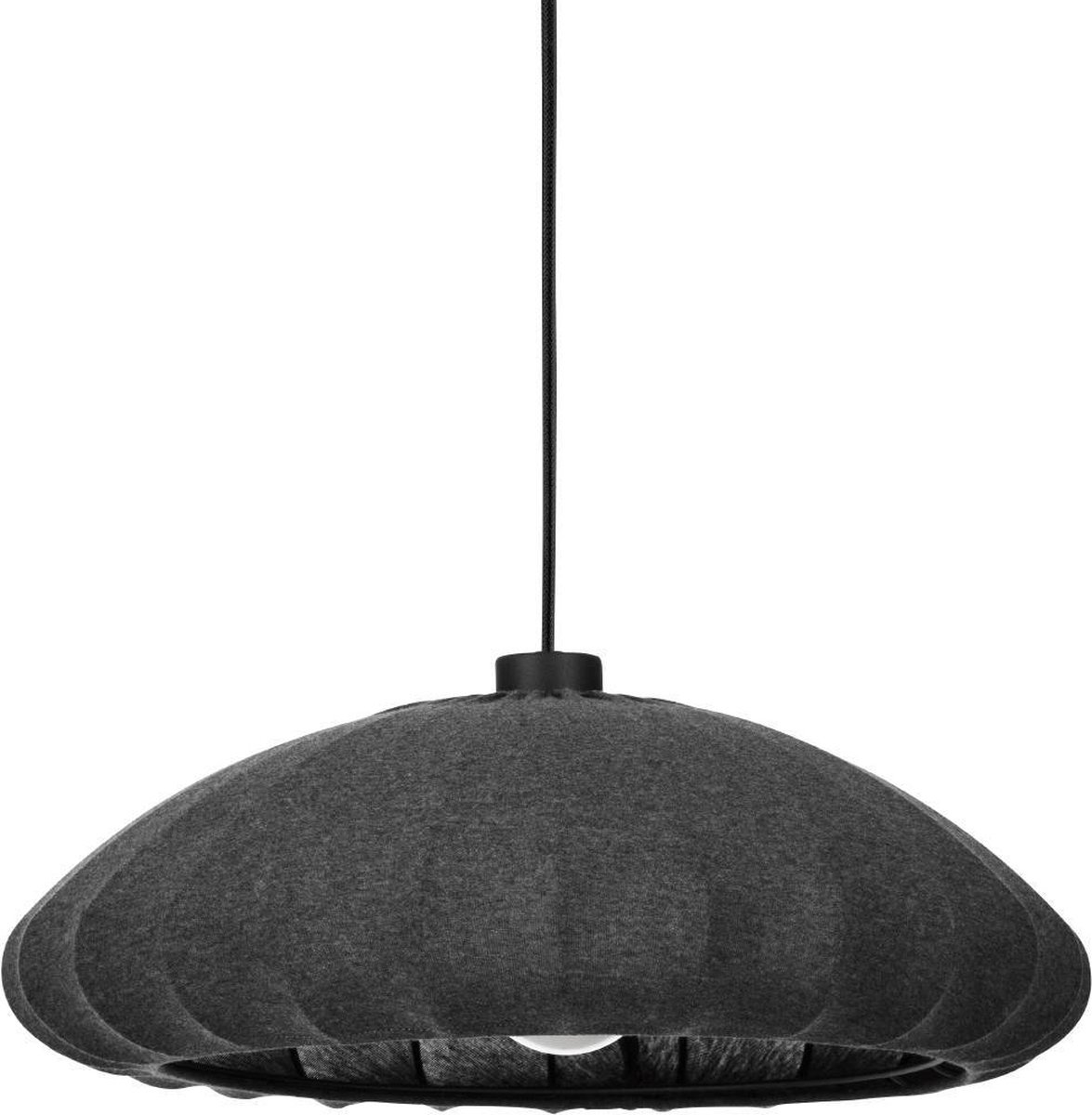 Zwarte moderne hanglamp met ronde kap.